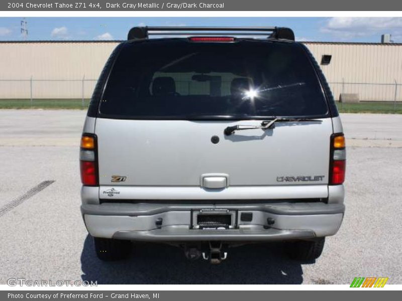 Dark Gray Metallic / Gray/Dark Charcoal 2004 Chevrolet Tahoe Z71 4x4