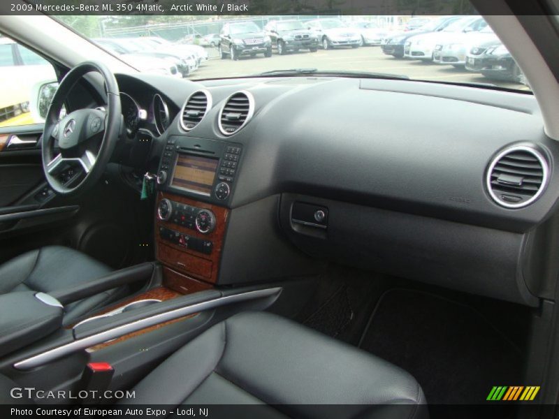 Arctic White / Black 2009 Mercedes-Benz ML 350 4Matic