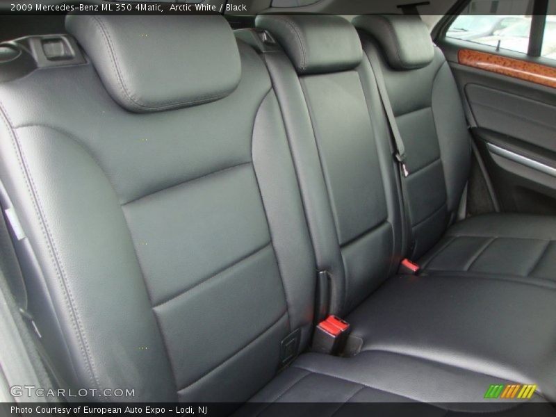 Arctic White / Black 2009 Mercedes-Benz ML 350 4Matic