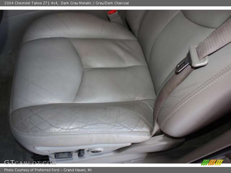 Dark Gray Metallic / Gray/Dark Charcoal 2004 Chevrolet Tahoe Z71 4x4