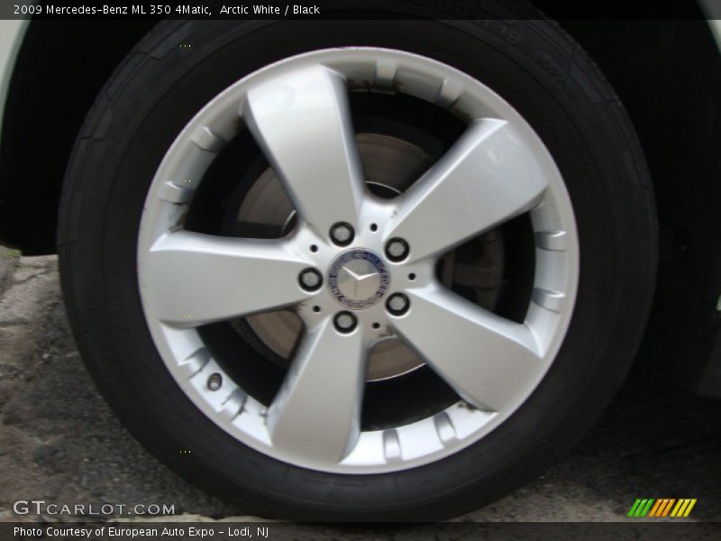 Arctic White / Black 2009 Mercedes-Benz ML 350 4Matic
