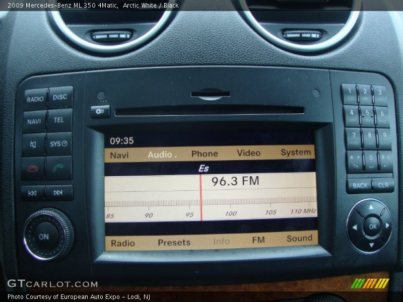 Arctic White / Black 2009 Mercedes-Benz ML 350 4Matic