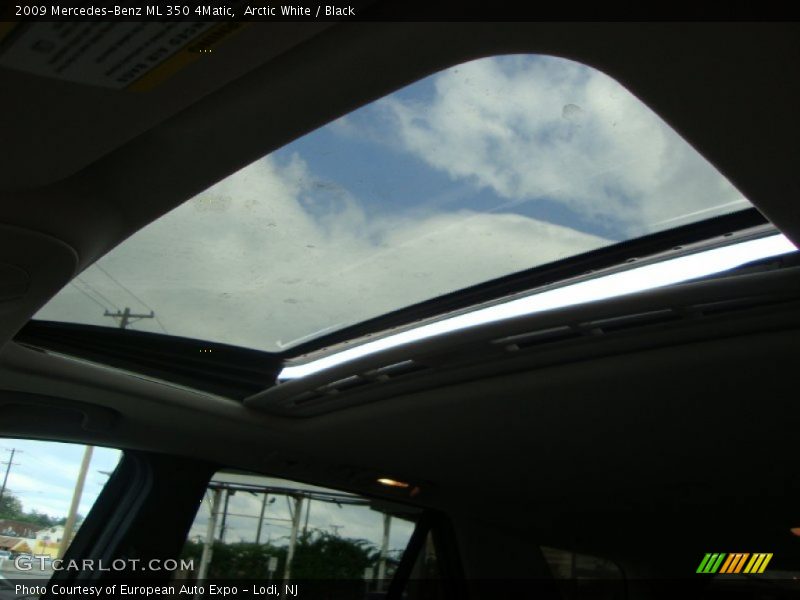 Arctic White / Black 2009 Mercedes-Benz ML 350 4Matic