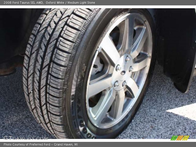 Oxford White / Medium Light Stone 2008 Ford Taurus SEL AWD
