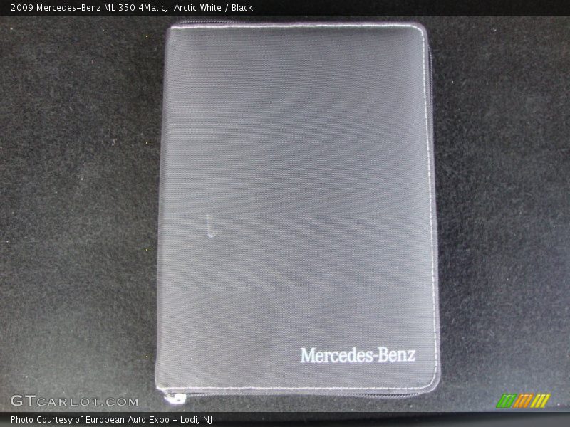 Arctic White / Black 2009 Mercedes-Benz ML 350 4Matic