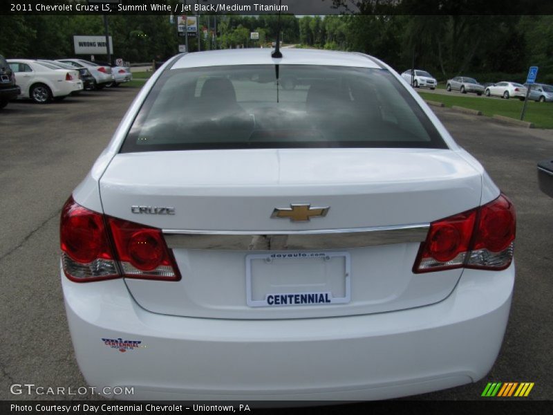 Summit White / Jet Black/Medium Titanium 2011 Chevrolet Cruze LS