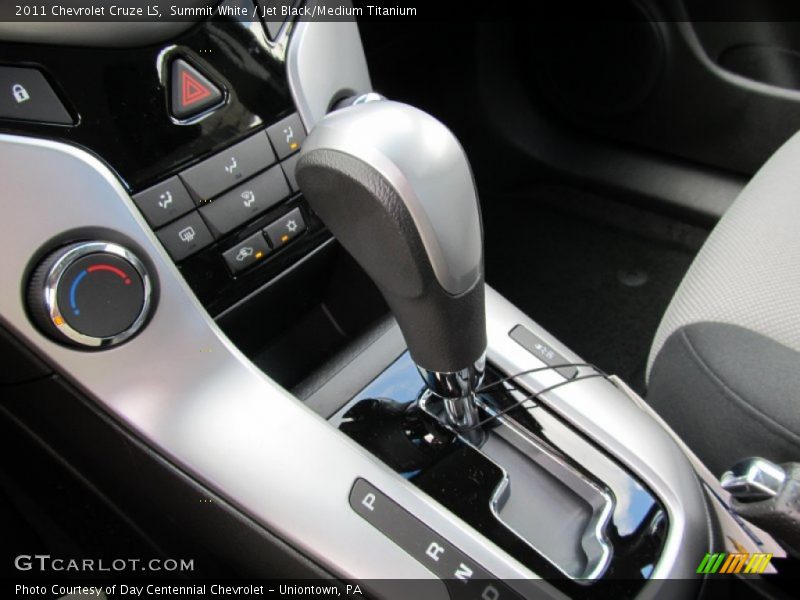 Summit White / Jet Black/Medium Titanium 2011 Chevrolet Cruze LS