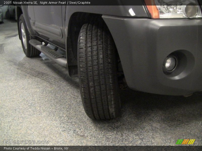 Night Armor Pearl / Steel/Graphite 2005 Nissan Xterra SE