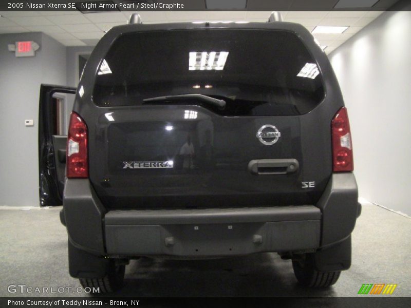 Night Armor Pearl / Steel/Graphite 2005 Nissan Xterra SE