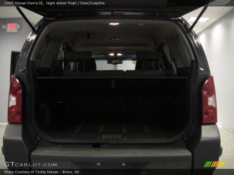 Night Armor Pearl / Steel/Graphite 2005 Nissan Xterra SE