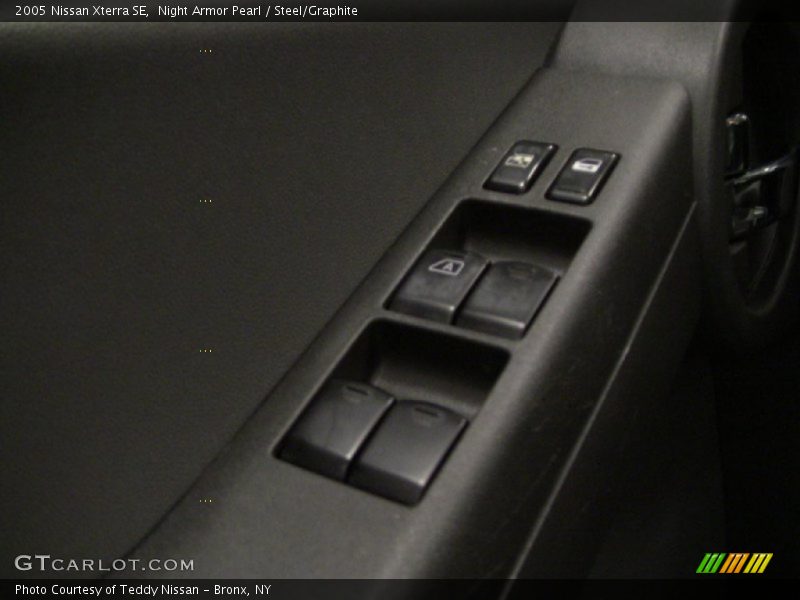 Night Armor Pearl / Steel/Graphite 2005 Nissan Xterra SE