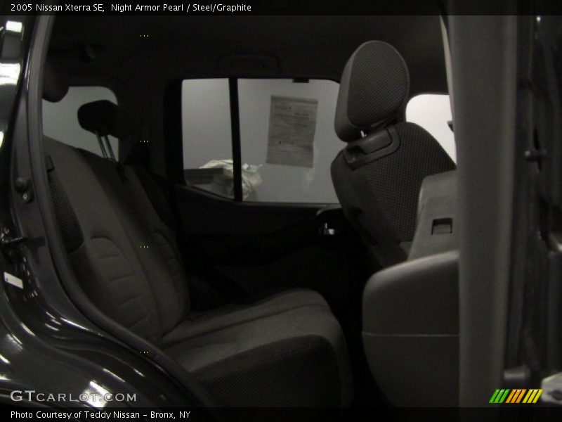 Night Armor Pearl / Steel/Graphite 2005 Nissan Xterra SE