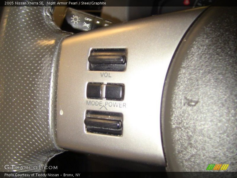 Night Armor Pearl / Steel/Graphite 2005 Nissan Xterra SE