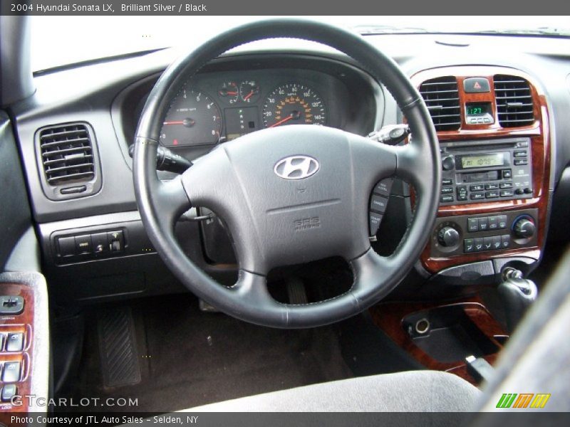 Brilliant Silver / Black 2004 Hyundai Sonata LX