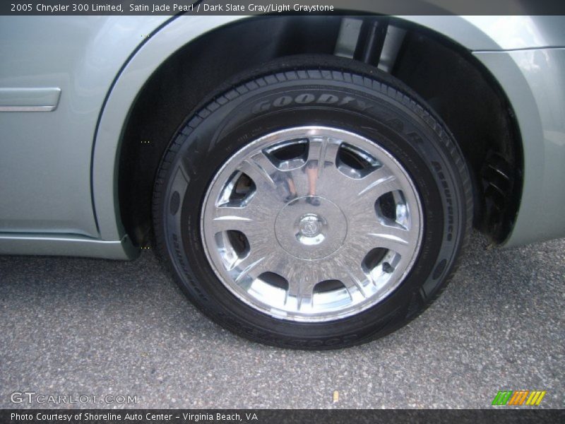 Satin Jade Pearl / Dark Slate Gray/Light Graystone 2005 Chrysler 300 Limited