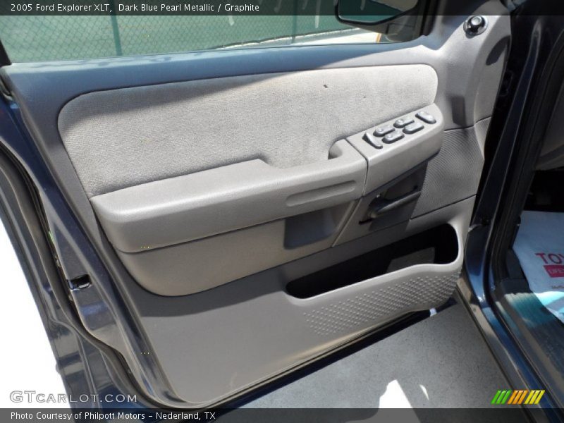 Dark Blue Pearl Metallic / Graphite 2005 Ford Explorer XLT