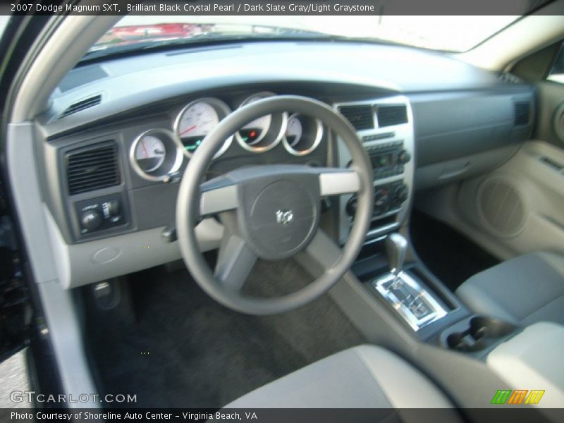 Dashboard of 2007 Magnum SXT