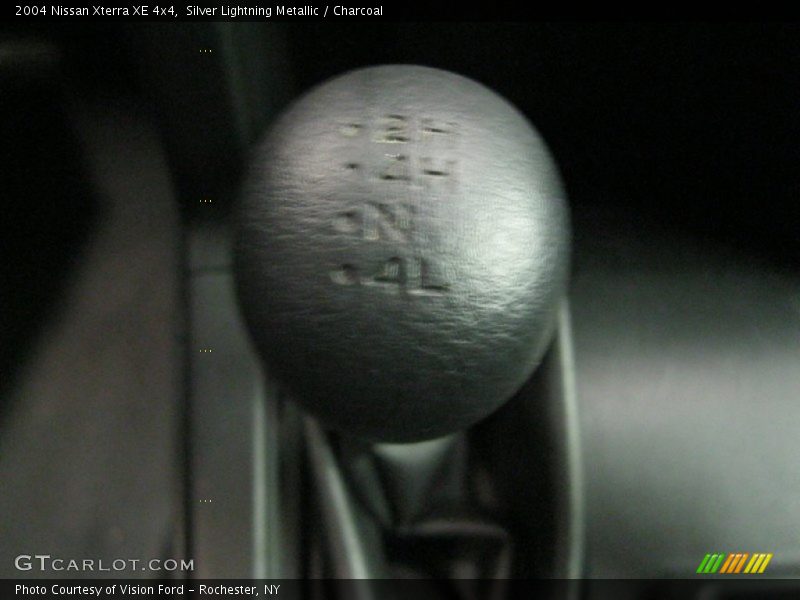 Silver Lightning Metallic / Charcoal 2004 Nissan Xterra XE 4x4