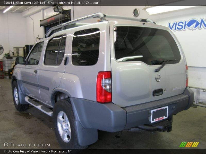 Silver Lightning Metallic / Charcoal 2004 Nissan Xterra XE 4x4