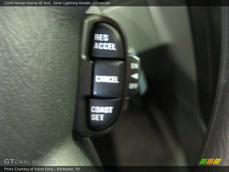 Silver Lightning Metallic / Charcoal 2004 Nissan Xterra XE 4x4