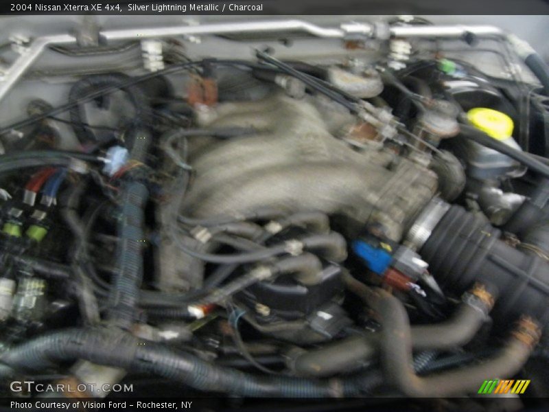 Silver Lightning Metallic / Charcoal 2004 Nissan Xterra XE 4x4