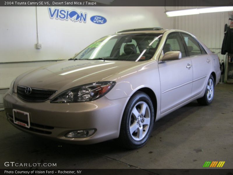 Desert Sand Mica / Taupe 2004 Toyota Camry SE V6