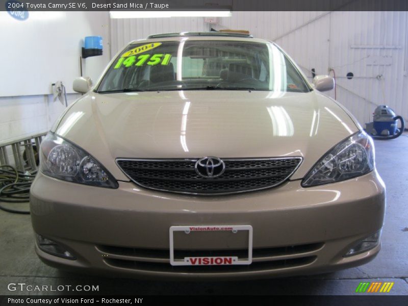 Desert Sand Mica / Taupe 2004 Toyota Camry SE V6