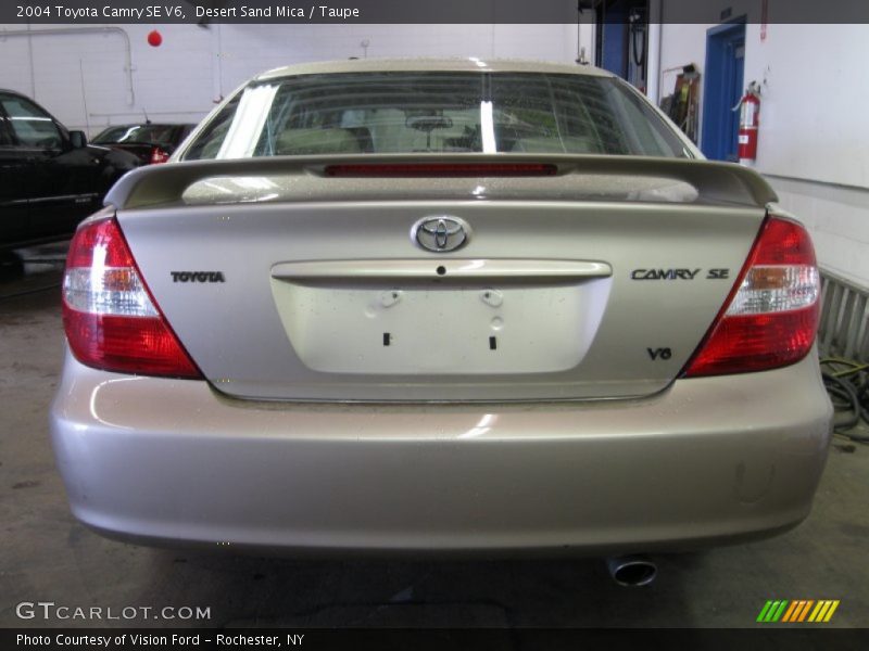 Desert Sand Mica / Taupe 2004 Toyota Camry SE V6