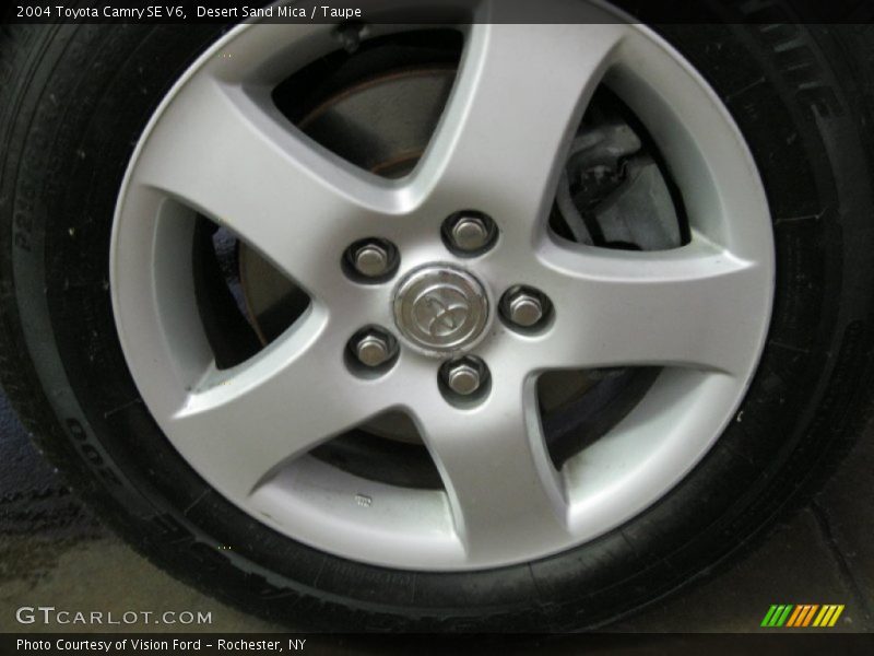 Desert Sand Mica / Taupe 2004 Toyota Camry SE V6