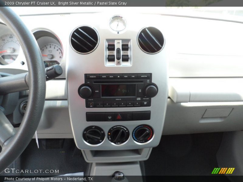 Bright Silver Metallic / Pastel Slate Gray 2009 Chrysler PT Cruiser LX