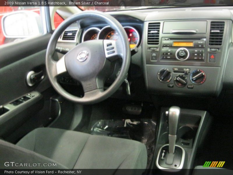 Brillant Silver / Charcoal 2009 Nissan Versa 1.8 S Hatchback