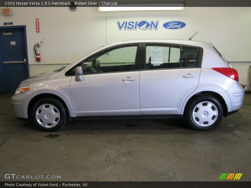 Brillant Silver / Charcoal 2009 Nissan Versa 1.8 S Hatchback