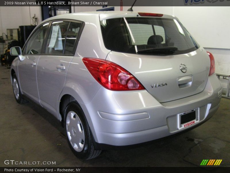Brillant Silver / Charcoal 2009 Nissan Versa 1.8 S Hatchback