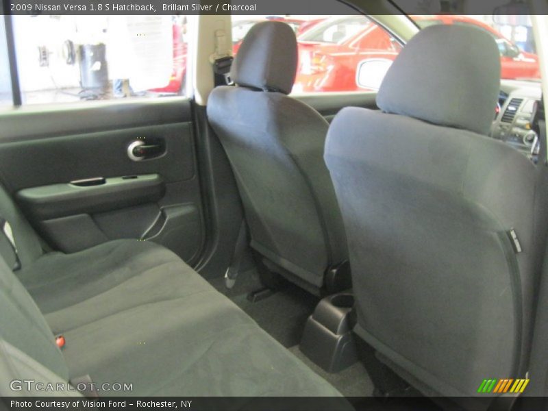 Brillant Silver / Charcoal 2009 Nissan Versa 1.8 S Hatchback