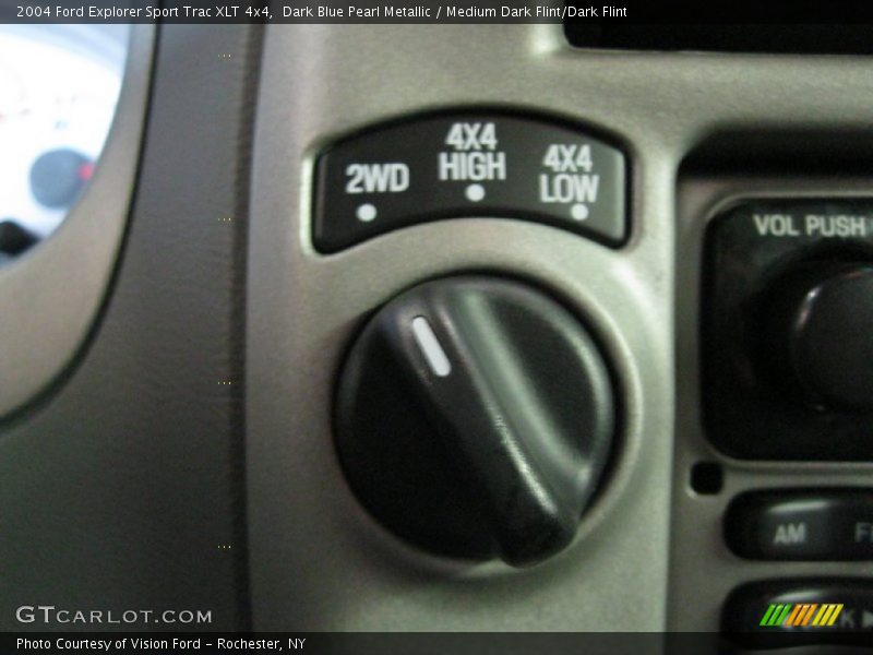 Dark Blue Pearl Metallic / Medium Dark Flint/Dark Flint 2004 Ford Explorer Sport Trac XLT 4x4