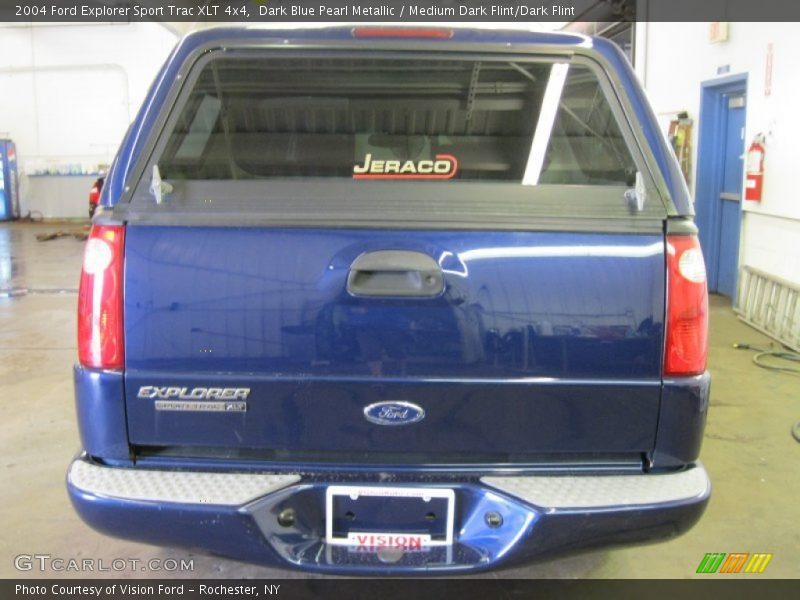 Dark Blue Pearl Metallic / Medium Dark Flint/Dark Flint 2004 Ford Explorer Sport Trac XLT 4x4