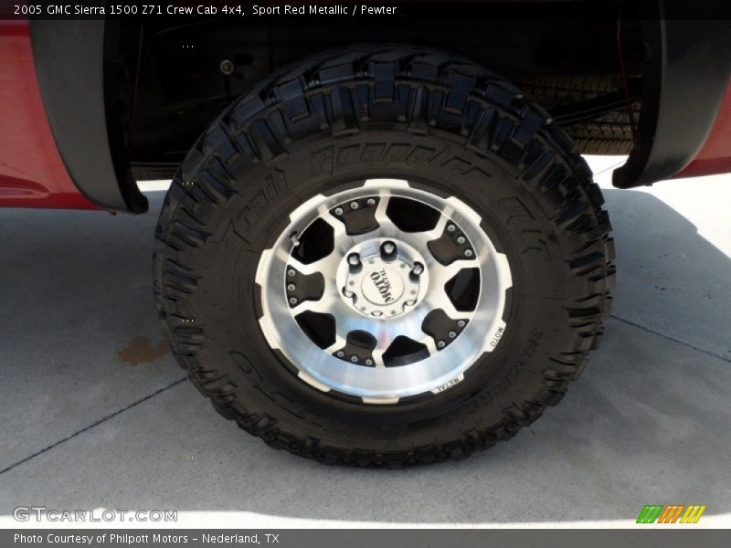 Custom Wheels of 2005 Sierra 1500 Z71 Crew Cab 4x4