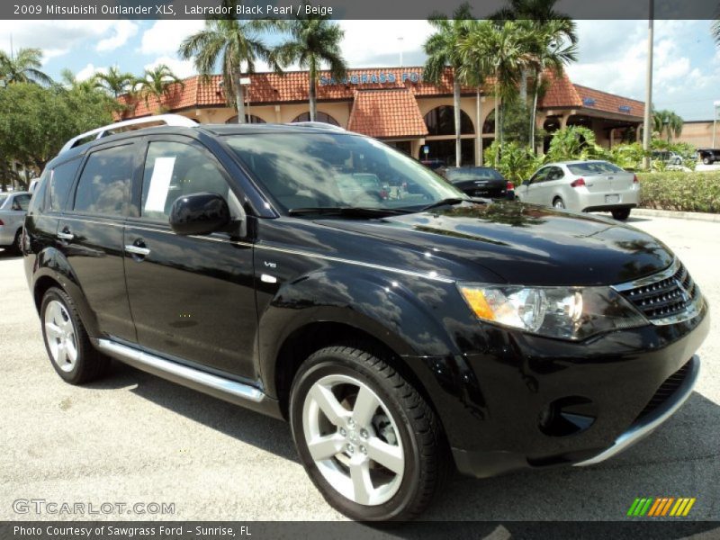 Labrador Black Pearl / Beige 2009 Mitsubishi Outlander XLS