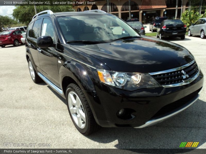 Labrador Black Pearl / Beige 2009 Mitsubishi Outlander XLS