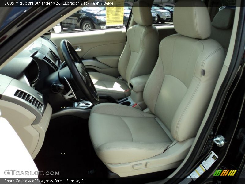  2009 Outlander XLS Beige Interior