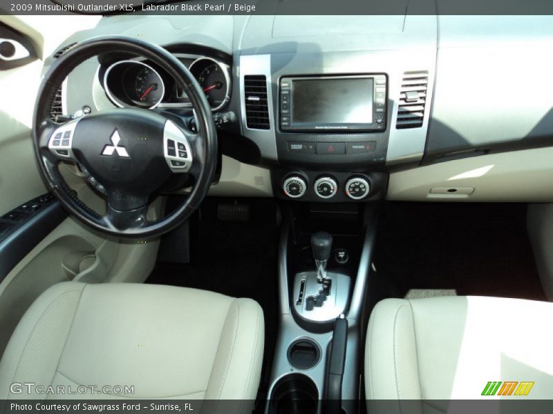 Labrador Black Pearl / Beige 2009 Mitsubishi Outlander XLS