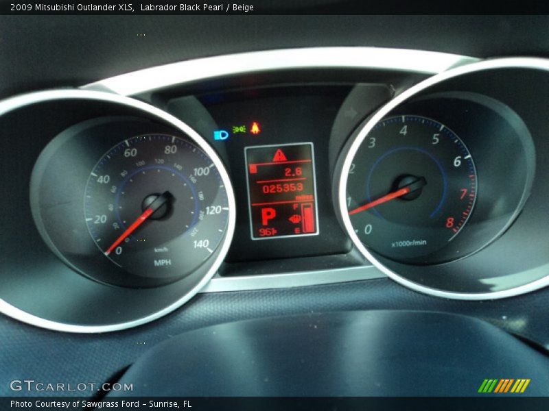Labrador Black Pearl / Beige 2009 Mitsubishi Outlander XLS