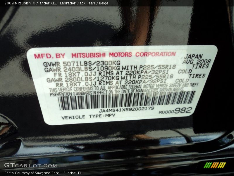 Labrador Black Pearl / Beige 2009 Mitsubishi Outlander XLS