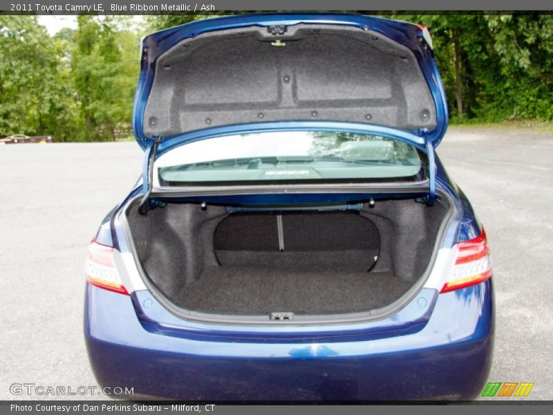 Blue Ribbon Metallic / Ash 2011 Toyota Camry LE