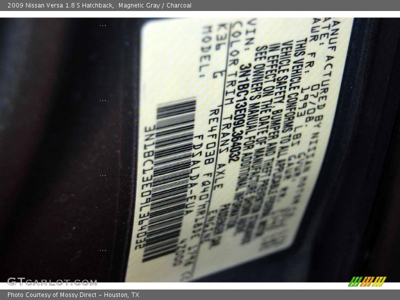 Magnetic Gray / Charcoal 2009 Nissan Versa 1.8 S Hatchback