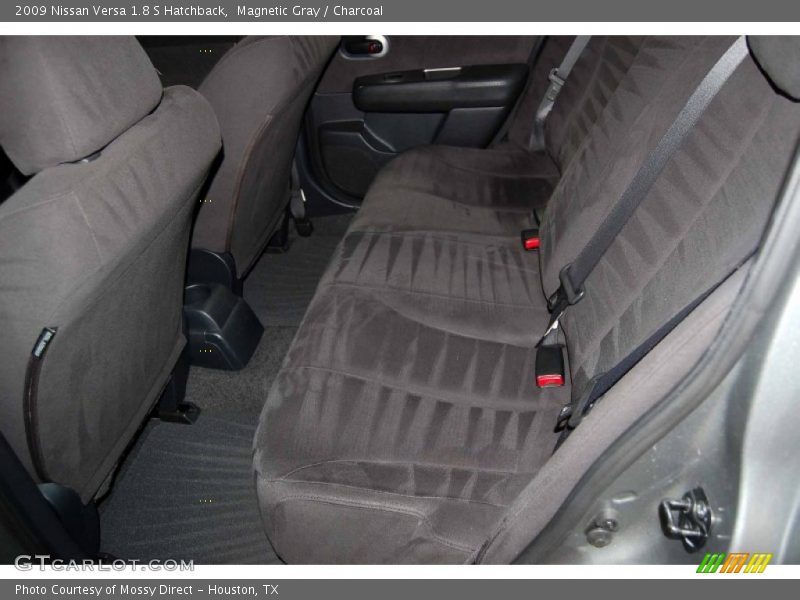 Magnetic Gray / Charcoal 2009 Nissan Versa 1.8 S Hatchback