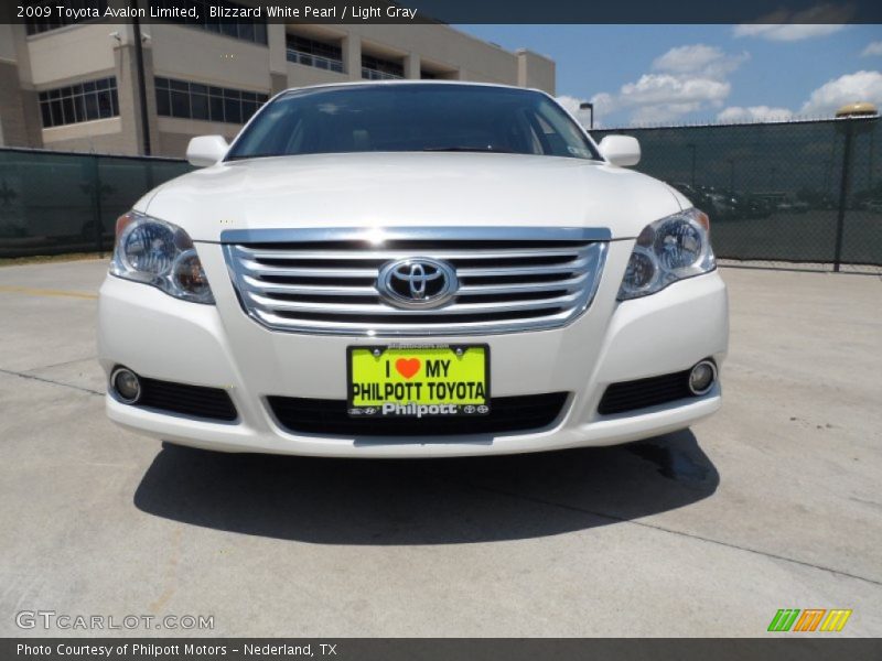 Blizzard White Pearl / Light Gray 2009 Toyota Avalon Limited