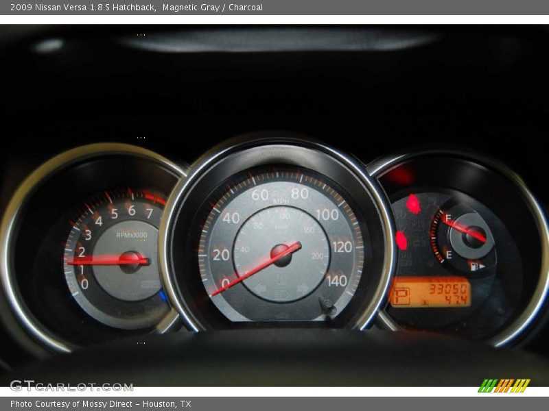 Magnetic Gray / Charcoal 2009 Nissan Versa 1.8 S Hatchback