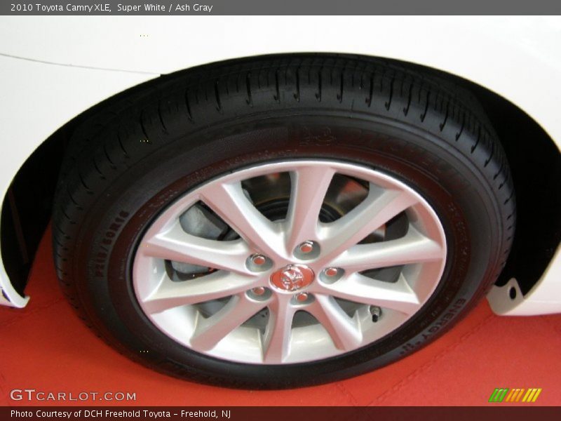 Super White / Ash Gray 2010 Toyota Camry XLE