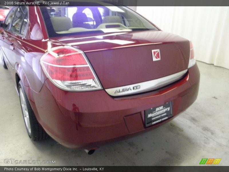 Red Jewel / Tan 2008 Saturn Aura XE